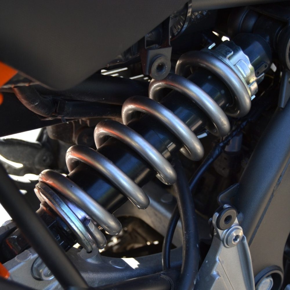 Suspensão Automotivo no Carrão